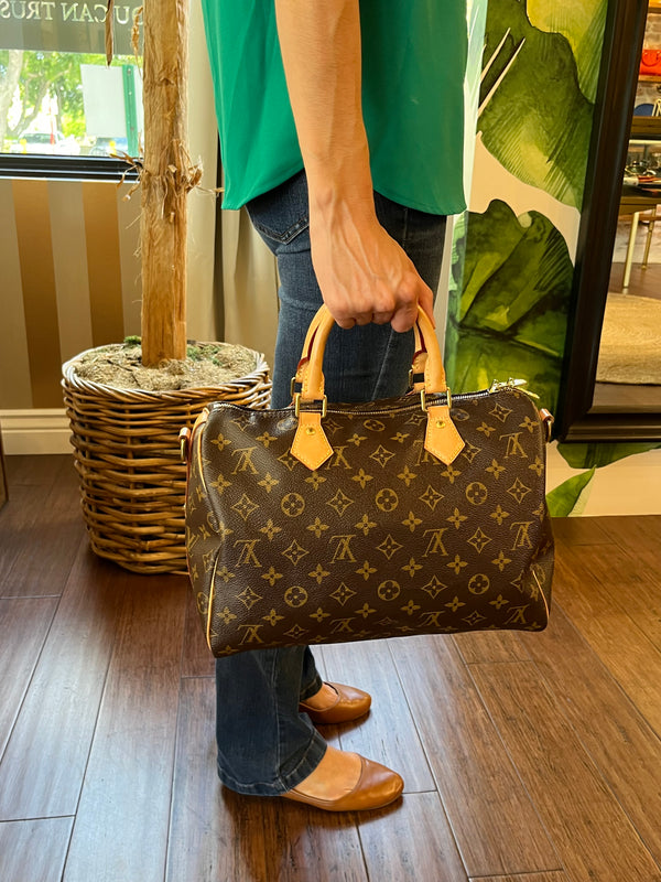 Louis Vuitton speedy Bandouliere 30 Monogram Shoulder Hand Bag Added Insert  Preowned Brown Leather ref.674185 - Joli Closet
