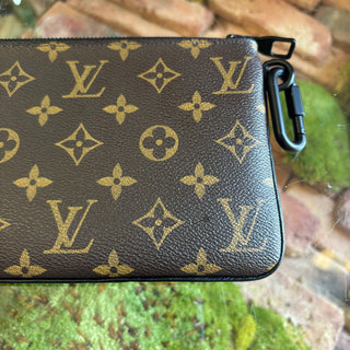 LOUIS VUITTON Monogram Logo Story Zipped Pouch