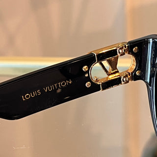 LOUIS VUITTON Link PM Cat Eye Sunglasses