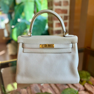 HERMES Kelly 28 Mushroom Clemence Taurillon Top Handle Bag