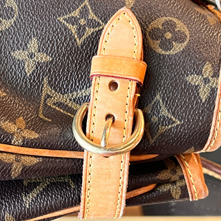 LOUIS VUITTON Monogram Batignolles Horizontal Tote