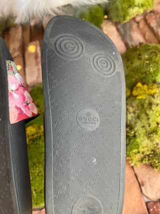 GUCCI Blooms Rubber Slides SZ 40