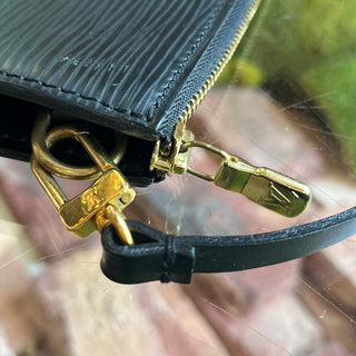 LOUIS VUITTON Pochette Black Epi Leather