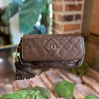 CHANEL Vintage Brown Lambskin Leather Clutch Bag