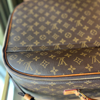 LOUIS VUITTON Monogram Packall GM