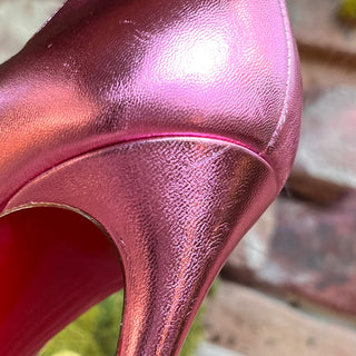 LOUBOUTIN Hot Chick Pink Metallic Leather Heels SZ 38.5 (US 8.5)