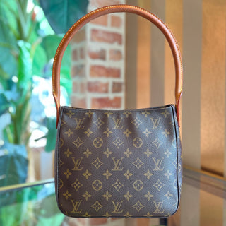 LOUIS VUITTON Looping MM Monogram Canvas Shoulder Bag