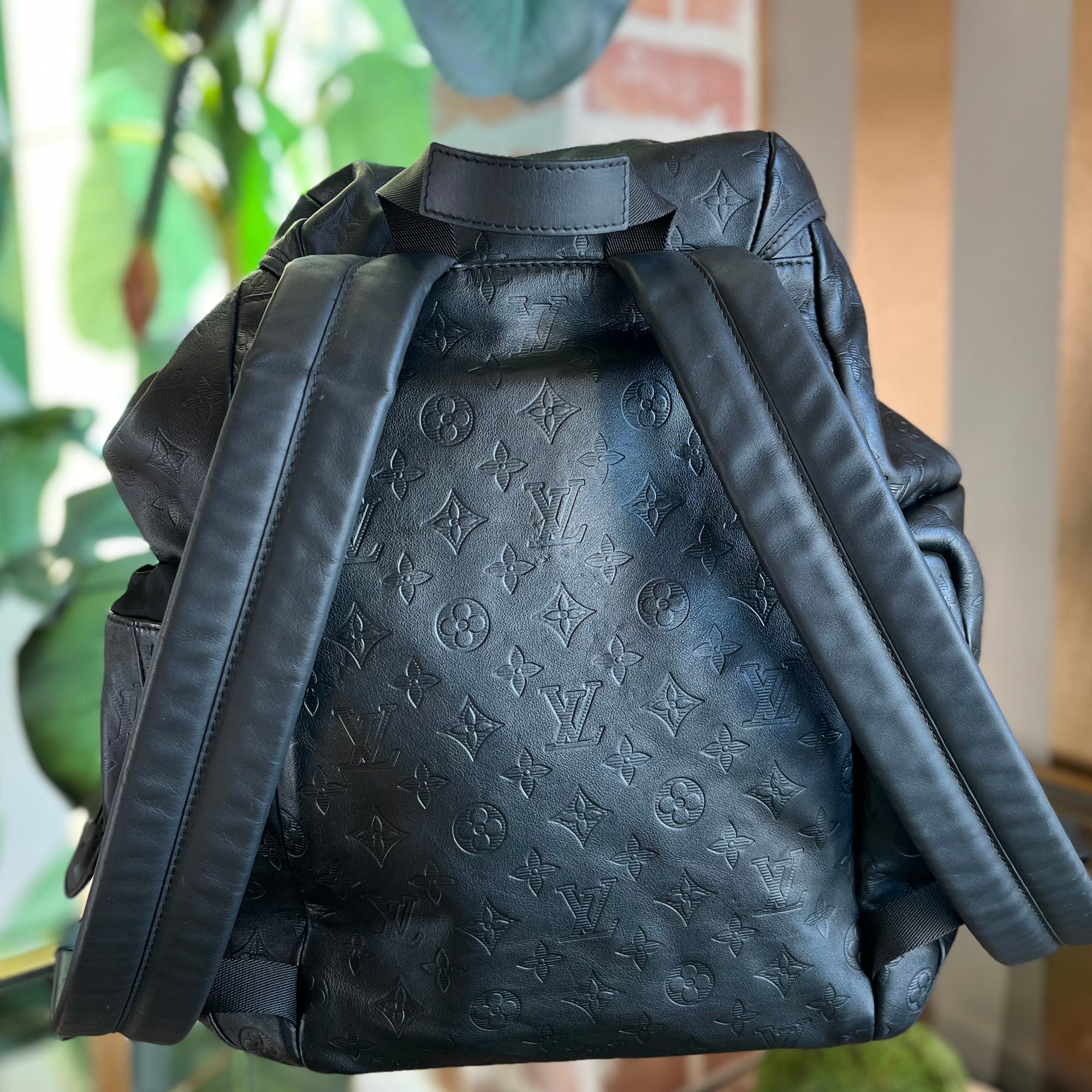 LOUIS VUITTON Monogram Shadow Leather Discovery Backpack