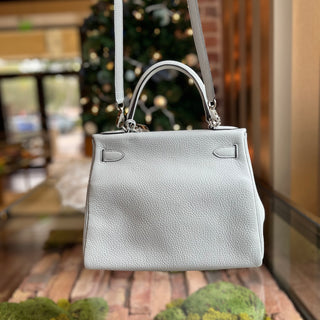 HERMES Kelly 28 Bleu Lin Clemence Retourne Top Handle Bag