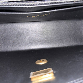 CHANEL Twist Flap Black Lambskin Top Handle Bag