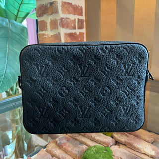 LOUIS VUITTON Steamer Black Taurillon Monogram Messenger