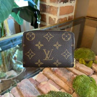 LOUIS VUITTON Lou Monogram Wallet