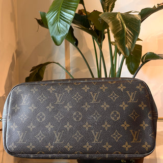 LOUIS VUITTON Neverfull Monogram MM