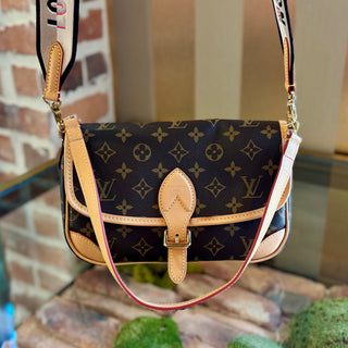 LOUIS VUITTON Diane Monogram Shoulder Bag