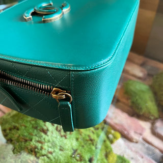 CHANEL Coco Curve Vanity Case Small Calfskin Top Handle Bag