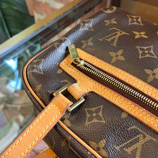 LOUIS VUITTON Cite MM Monogram Brown Canvas Shoulder Bag