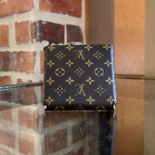 LOUIS VUITTON Small LV Monogram Folding Jewelry Case SM0094