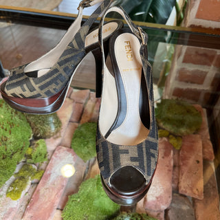FENDI Zucca Canvas Slingback Heels SZ 35 (US 5)