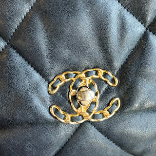 CHANEL 19 Medium Black Quilted Goatskin Shoulder Bag