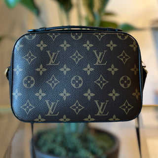 LOUIS VUITTON Saintonge Shoulder Bag