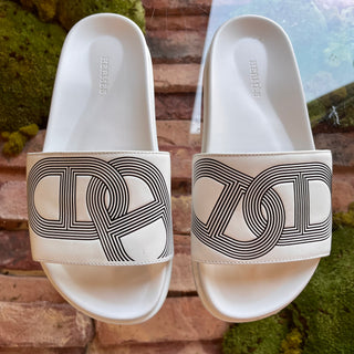 HERMES Biarritz White Leather Slides SZ 39 (US 9)