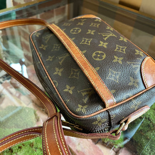 LOUIS VUITTON Trocadero Brown Monogram Canvas Vintage Crossbody