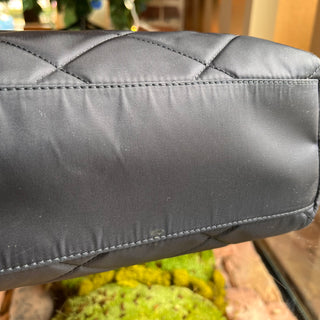 PRADA 1995 Re-Edition Large Navy Blue Impuntu Quilted Nylon Tote Bag