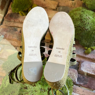 HERMÈS Catalya Vert Toundra Suede Goatskin Espadrille Sandals SZ 39 (US 9)