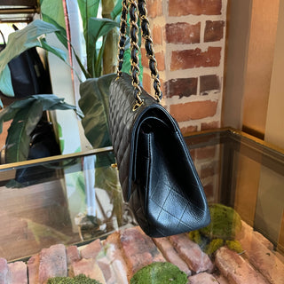 CHANEL Jumbo Double Flap Black Caviar Quilted Leather Shoulder Bag ADI1191