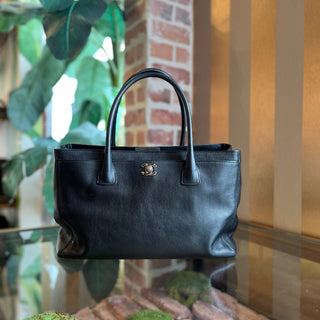 CHANEL Cerf Executive Black Caviar Leather Tote