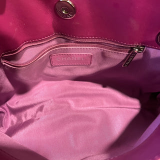 CHANEL Bowling Magenta Quilted Patent Leather Shoulder Bag