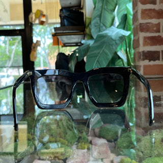 LOUIS VUITTON Z1217W 93L La Grande Bellezza Black Acetate Oversized Square Sunglasses