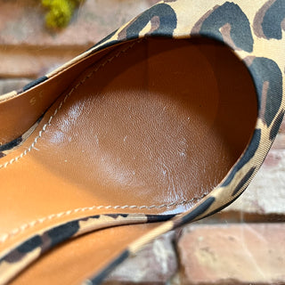 LOUIS VUITTON Leopard Print Silk Pointed Toe Pumps SZ 39 (US 9)