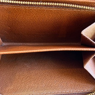 LOUIS VUITTON Porte-Monnaie Trésor Brown Monogram Canvas Wallet