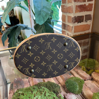 LOUIS VUITTON Petit Brown Monogram Canvas Bucket Bag