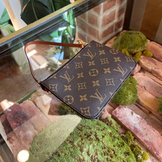 LOUIS VUITTON Loop Pochette Brown Monogram Canvas Pouch