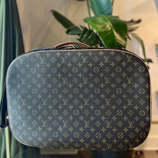 LOUIS VUITTON Monogram Packall GM
