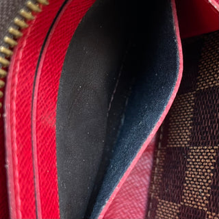 LOUIS VUITTON Damier Ebene Canvas Zippy Wallet