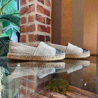 CHANEL CC Beige Espadrilles SZ 36 (US 6)