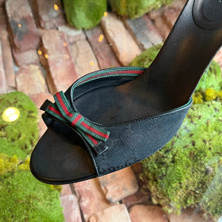 GUCCI GG Web Bow Slip On Heels Sandals SZ8.5
