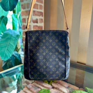 LOUIS VUITTON LV Monogram Musette Salsa GM