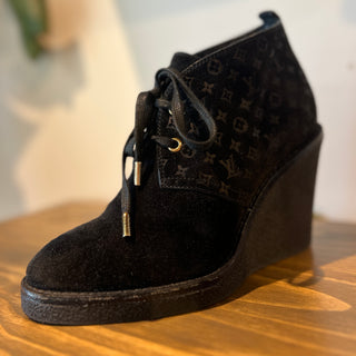 LOUIS VUITTON LV Monogram Suede Lace-Up Boots Size 6.5