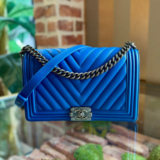 CHANEL Medium Chevron Boy Bag