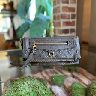 LOUIS VUITTON Petillante Taupe Empreinte Leather Clutch