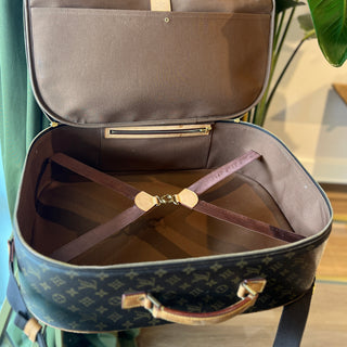 LOUIS VUITTON Monogram Packall GM