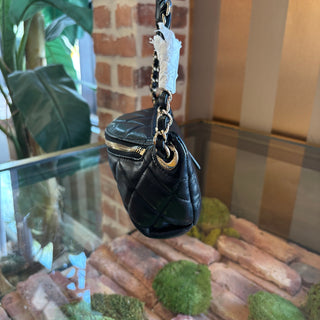 CHANEL Black Shiny Lambskin Quilted Belt Bag