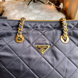 PRADA 1995 Re-Edition Large Navy Blue Impuntu Quilted Nylon Tote Bag