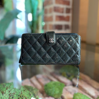 CHANEL Green Patent Leather Wallet