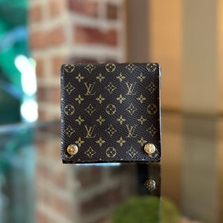 LOUIS VUITTON Medium LV Monogram Folding Jewelry Case SM0065
