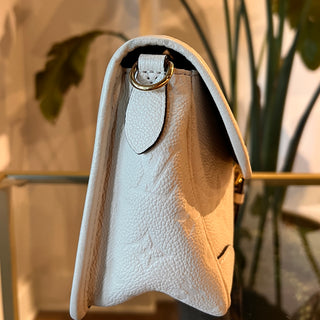 LOUIS VUITTON Diane Creme Shoulder Bag